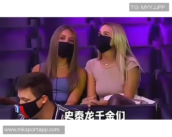 女球迷疑似骚扰湖人球员被保安驱逐老詹淡定剪指甲继续观赛